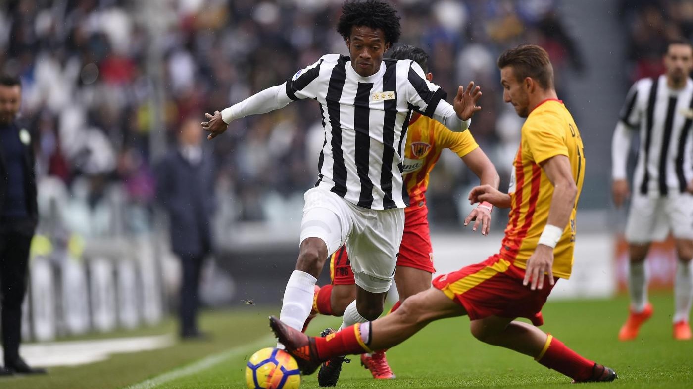 Serie A, Juve-Benevento 0-1. Rinviata Lazio-Udinese | LIVE