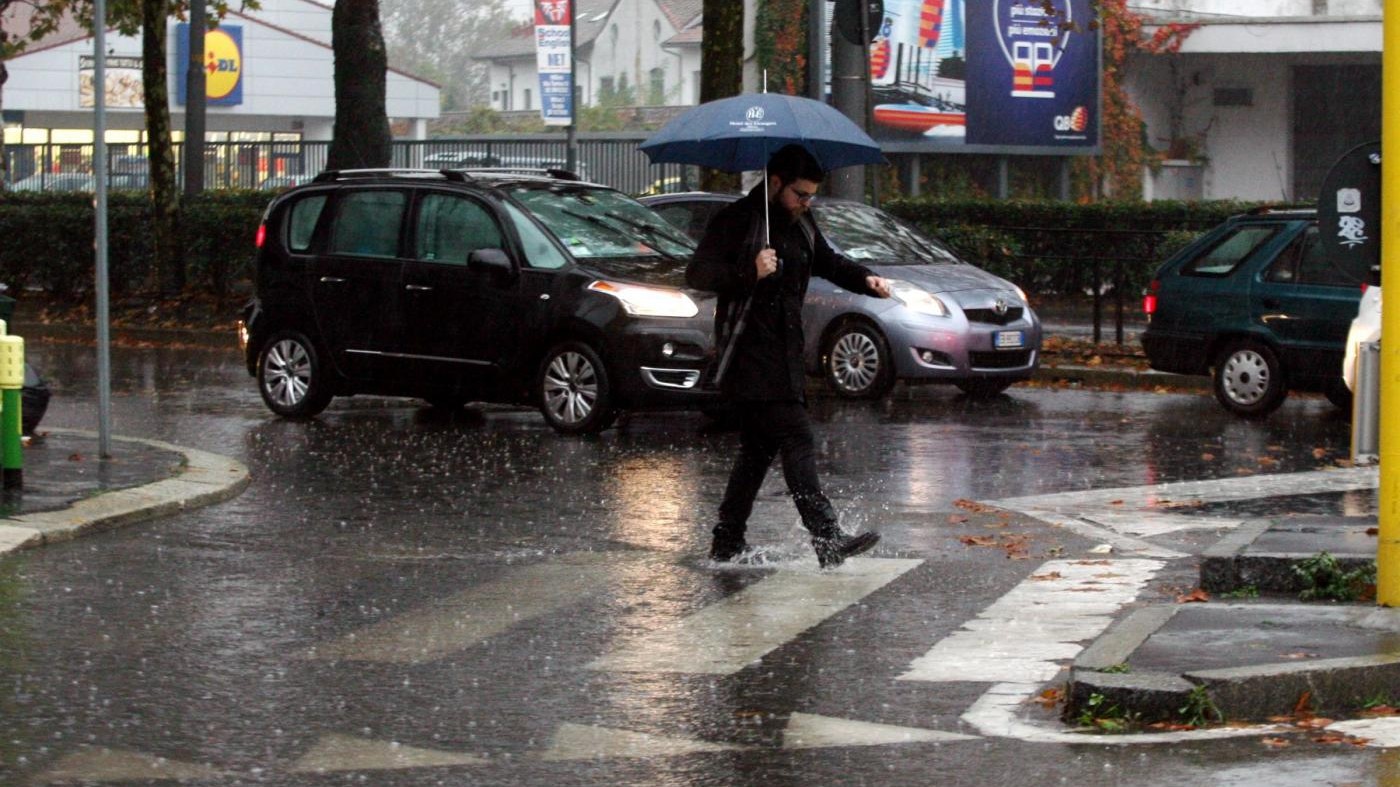 Meteo: nuvole, pioggia e freddo su tutto il Paese