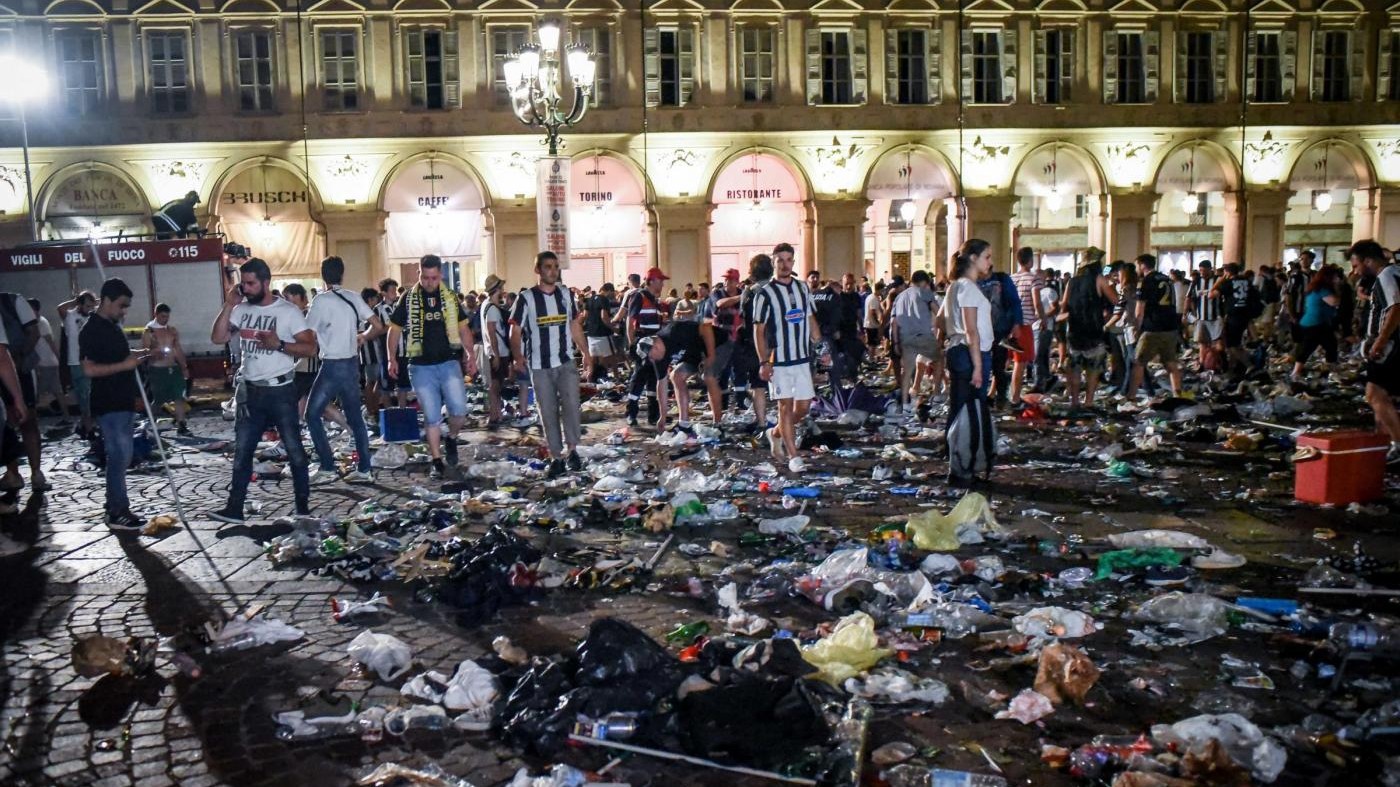 Torino, Appendino e questore Sanna indagati per piazza San Carlo