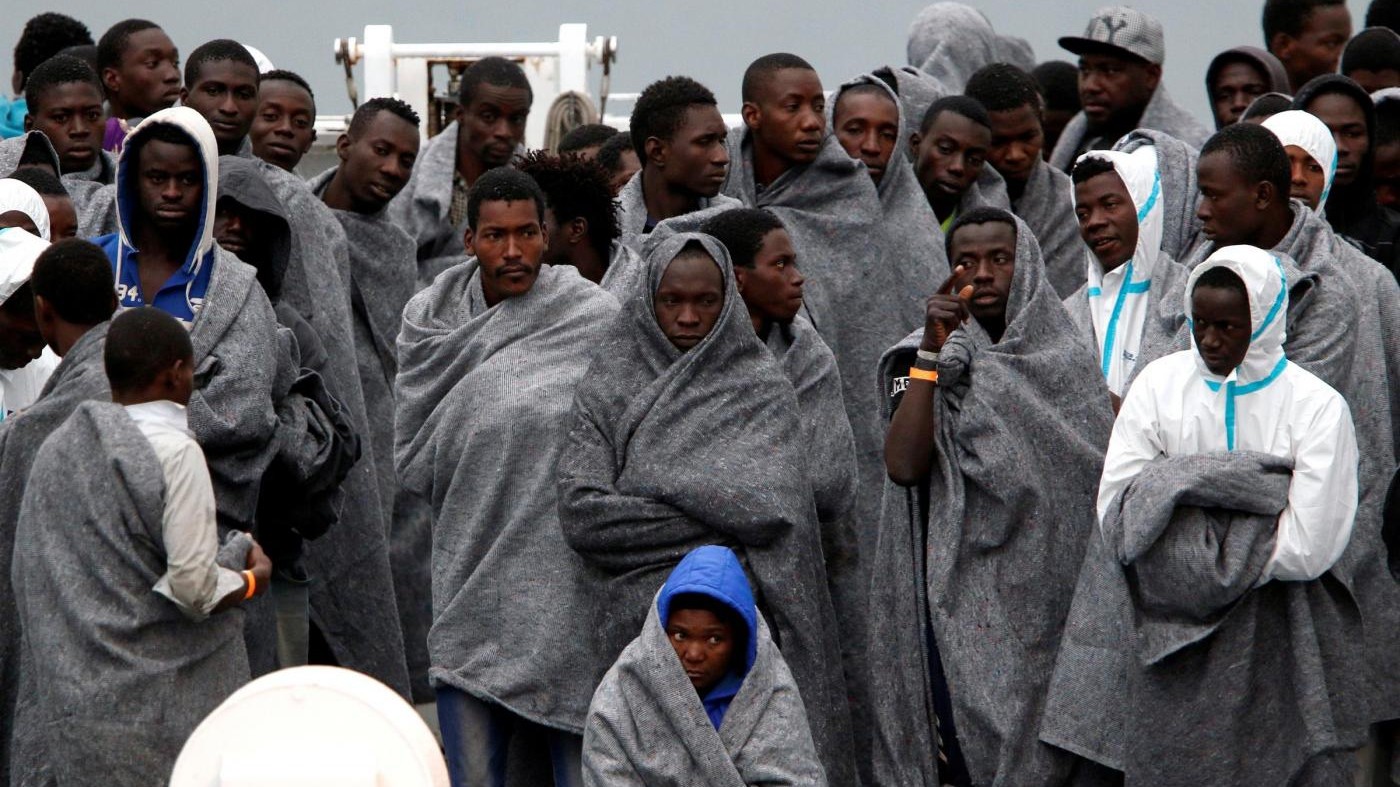 Migranti, naufragio al largo Libia: almeno 5 morti tra cui un neonato