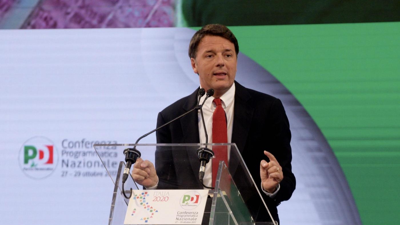 Pd cerca rilancio dopo batosta in Sicilia: la leadership di Renzi traballa. Ma lui replica: “Non mollo”