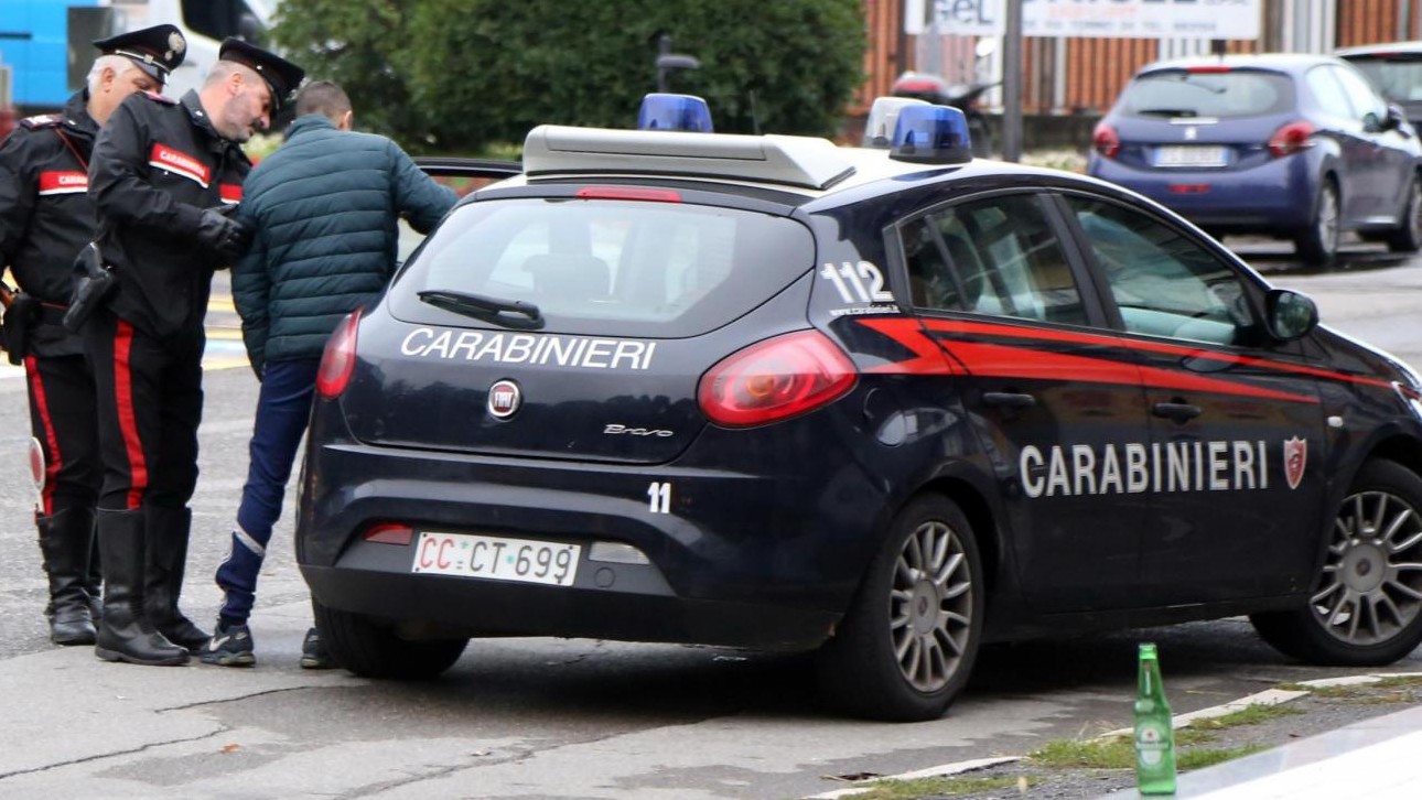 Blitz a Palermo contro il clan del Vecchio Borgo: 17 arresti