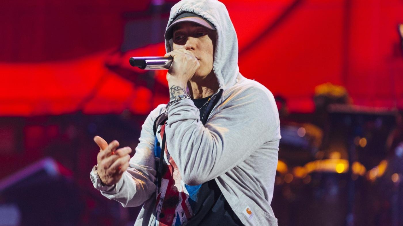 Eminem superstar agli Mtv Ema’s: oscura i tre premi di Shawn Mendes