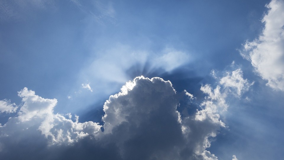 Sole e nuvole nel weekend: il meteo del 18 e 19 novembre