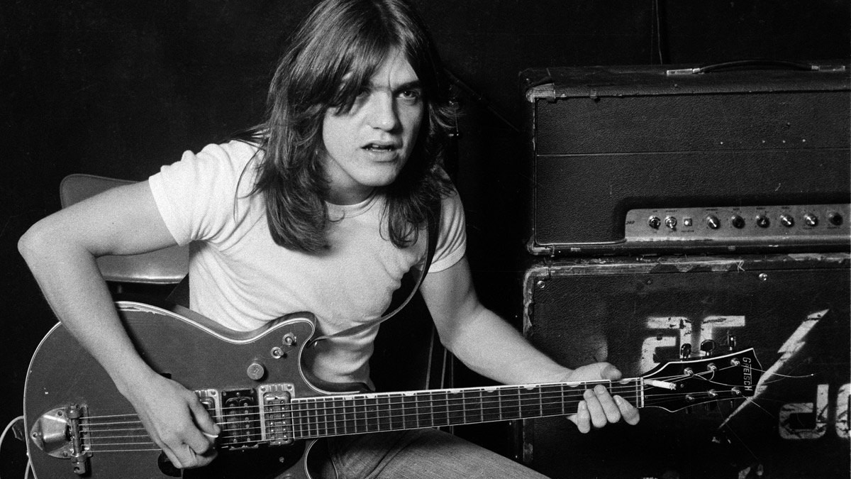 Morto Malcolm Young, chitarrista e cofondatore degli AC/DC