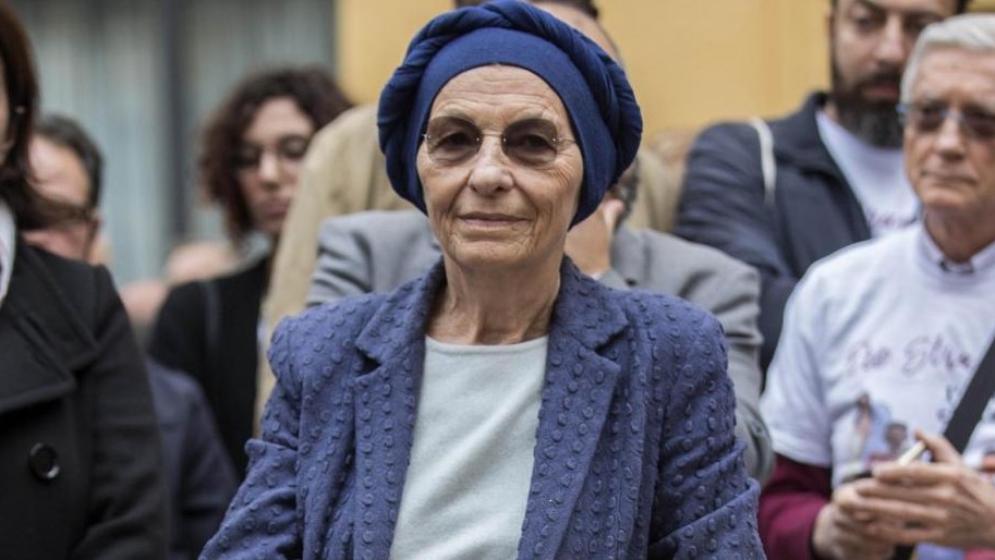 Prete paragona Bonino a Riina, lei replica: “Ha insultato Parlamento e metà Paese”
