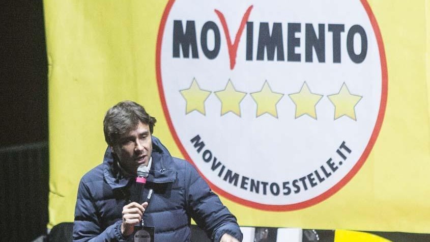 M5s, Di Battista fa un passo indietro: “Non mi ricandido in Parlamento”