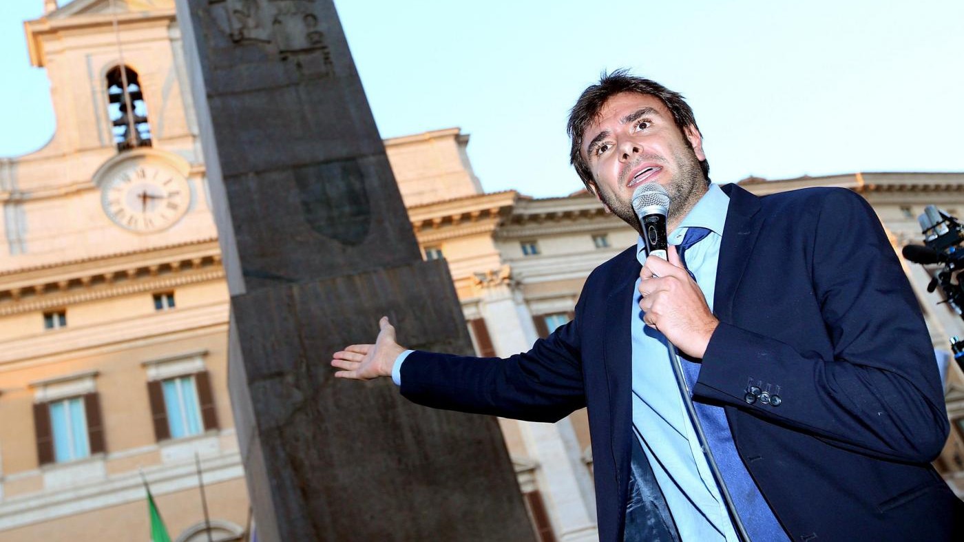 M5s, Di Battista: “Niente staffette con Di Maio, voglio stare con mio figlio”