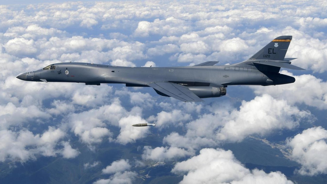 Usa, aereo militare precipita nel Pacifico: undici persone a bordo