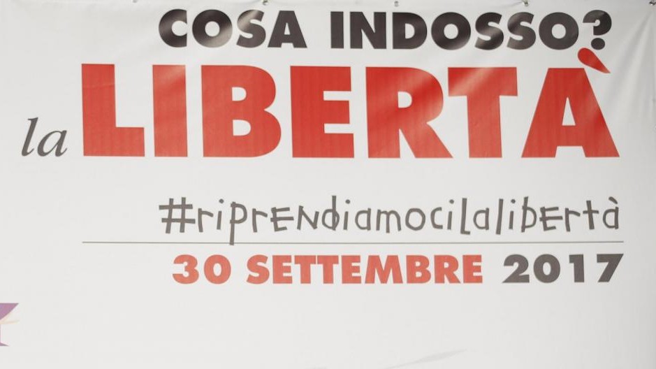 Violenza di genere: un italiano su sei dà la colpa alle donne