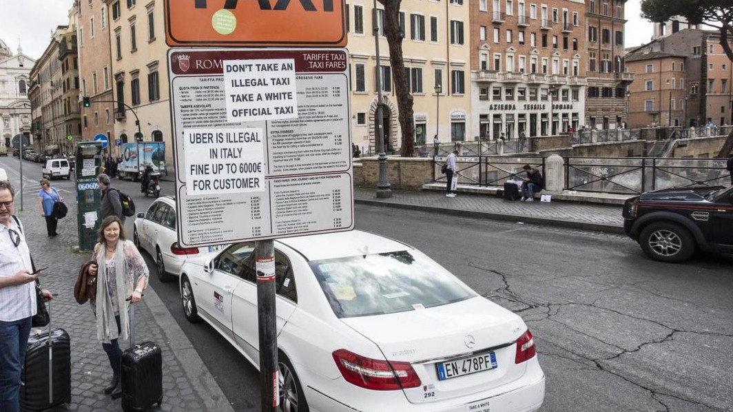 Lingue, galateo e accoglienza culturale. I tassisti romani vanno a lezione