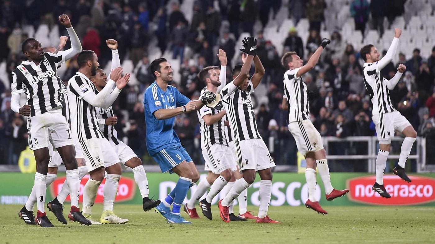Juve cala tris: Mandzukic, De Sciglio, Benatia annientano il Crotone