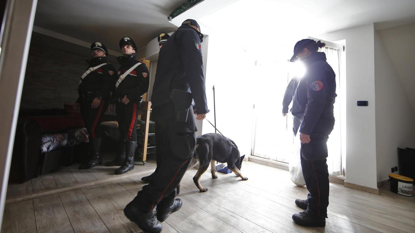 Ostia, aumenta la pressione sui clan. Perquisizioni e fermi