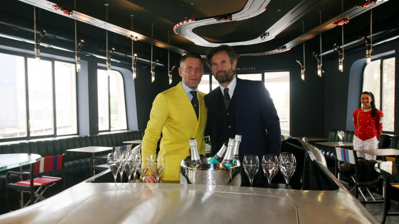 Garage Italia, Lapo Elkann e Cracco inaugurano la nuova sede a Milano
