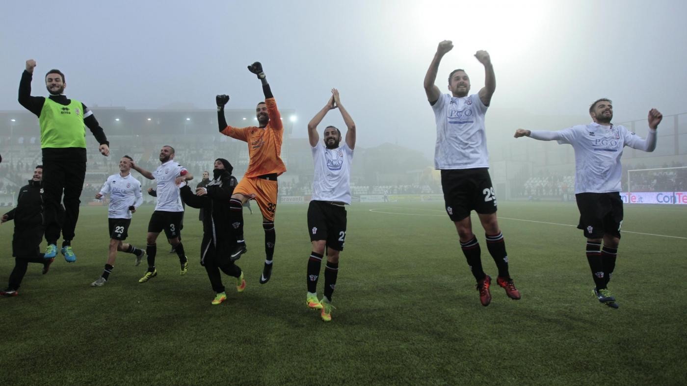 Serie B, Pro Vercelli-Empoli 2-1