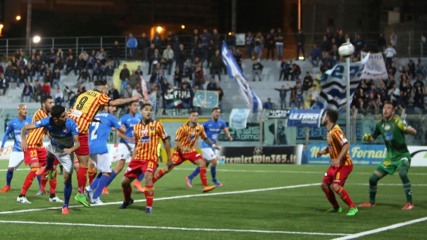 Serie C, Siracusa-Lecce 1-3