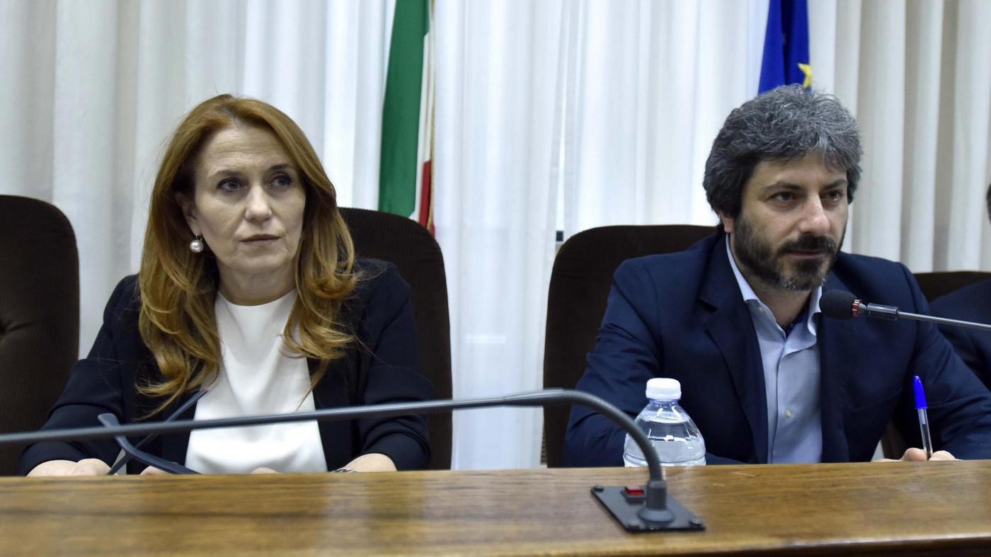 Il M5S all’attacco: Se sospendono Report non paghiamo più il canone