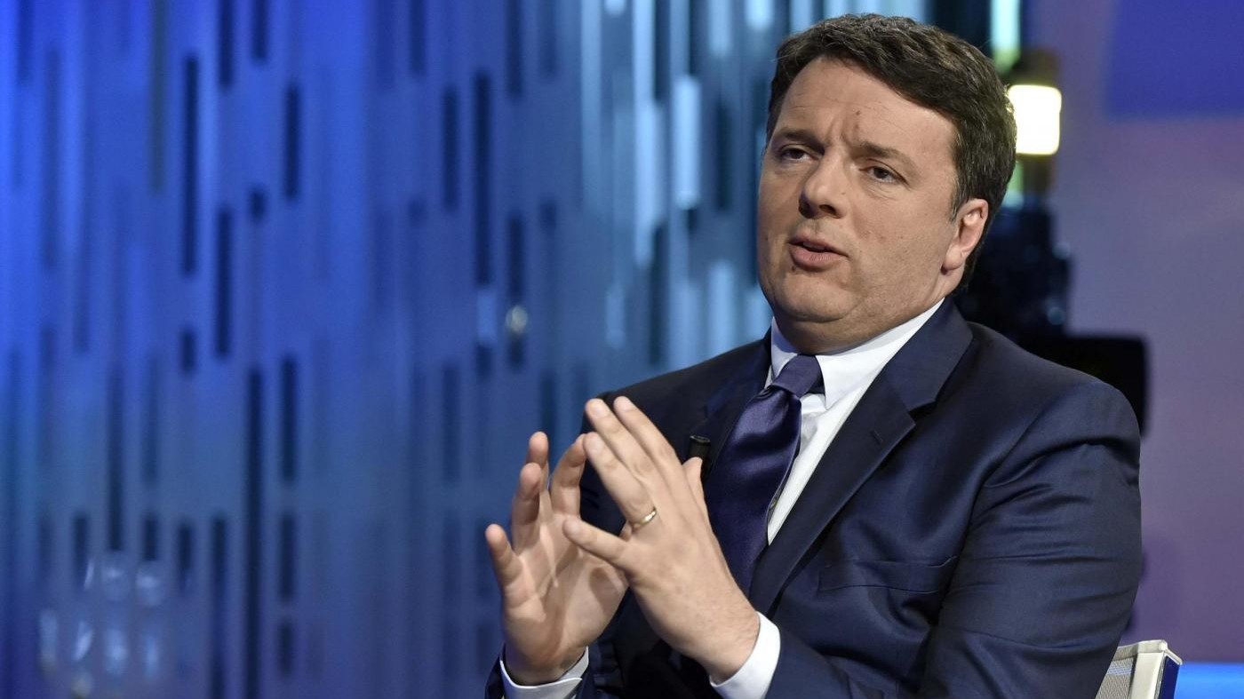 Renzi attacca il M5S: Credo a scienza non a guru che pontificano