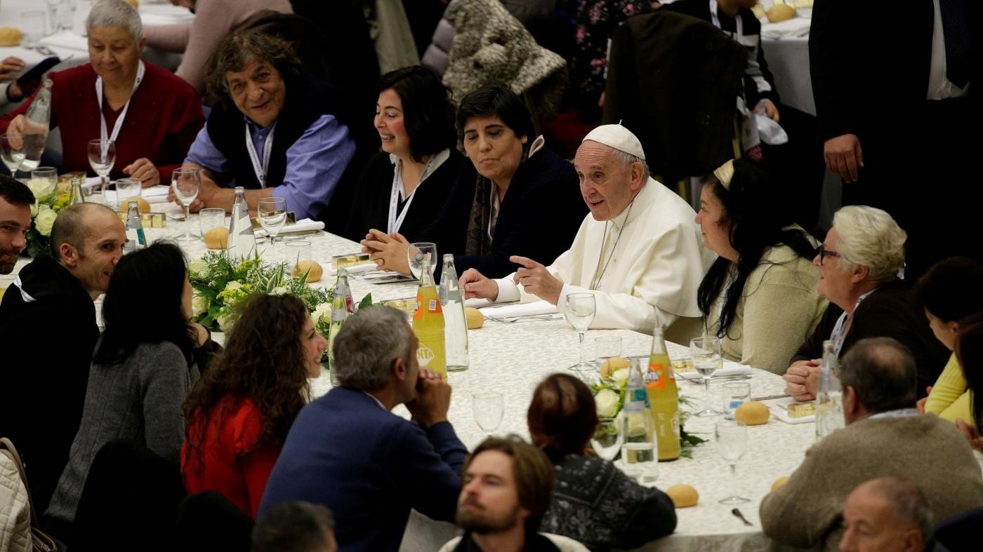Giornata Mondiale dei Poveri: in 1500 a pranzo con Papa Francesco nell’Aula Paolo VI