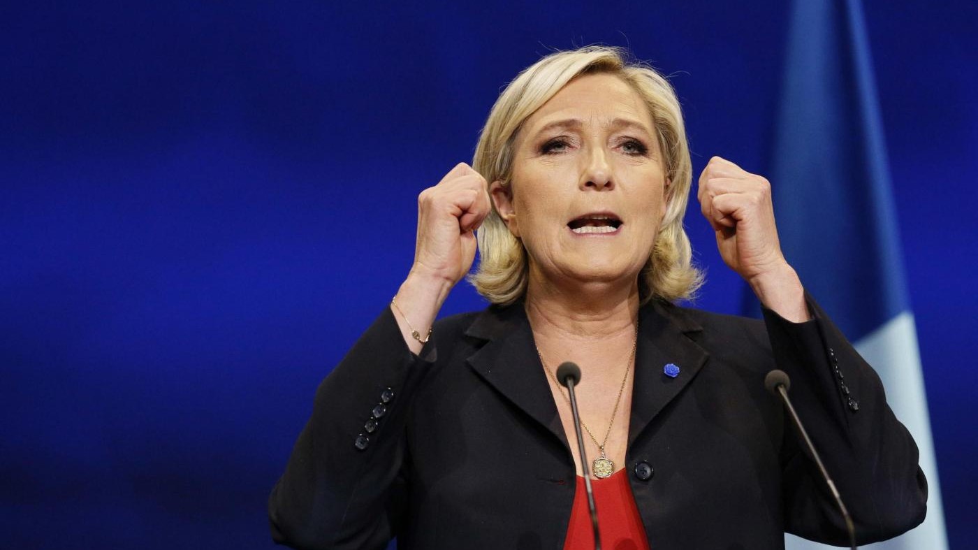 Le Pen: Il Paese è in stato di guerra, abrogare leggi lassiste