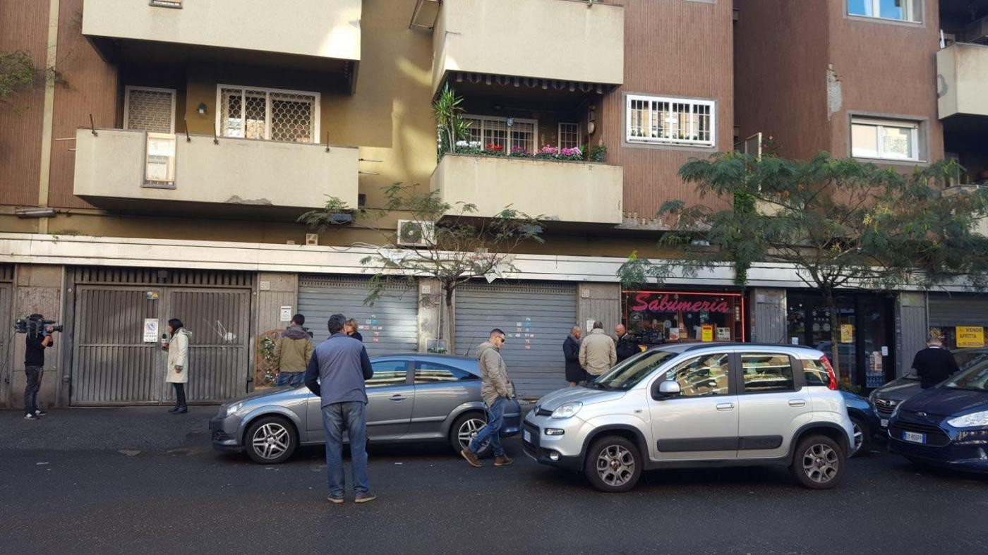 Ostia, la pizzeria della sparatoria