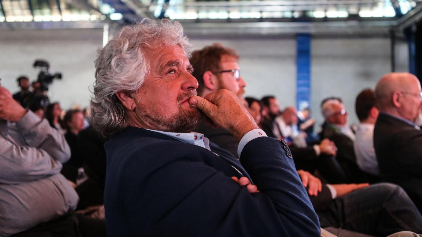 Grillo: Sul fine vita libertà di pensiero assoluta nel M5S