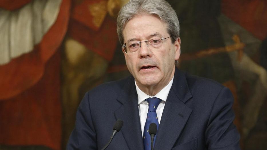 Gentiloni avverte: Senza intesa Alitalia non sopravviverà