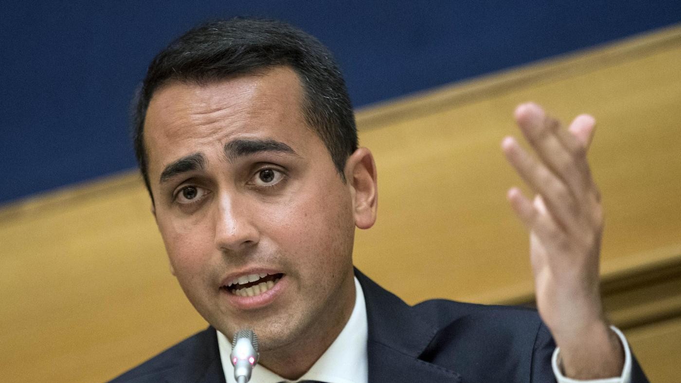 Migranti, Di Maio: Pd e Saviano ipocriti a difendere business Ong