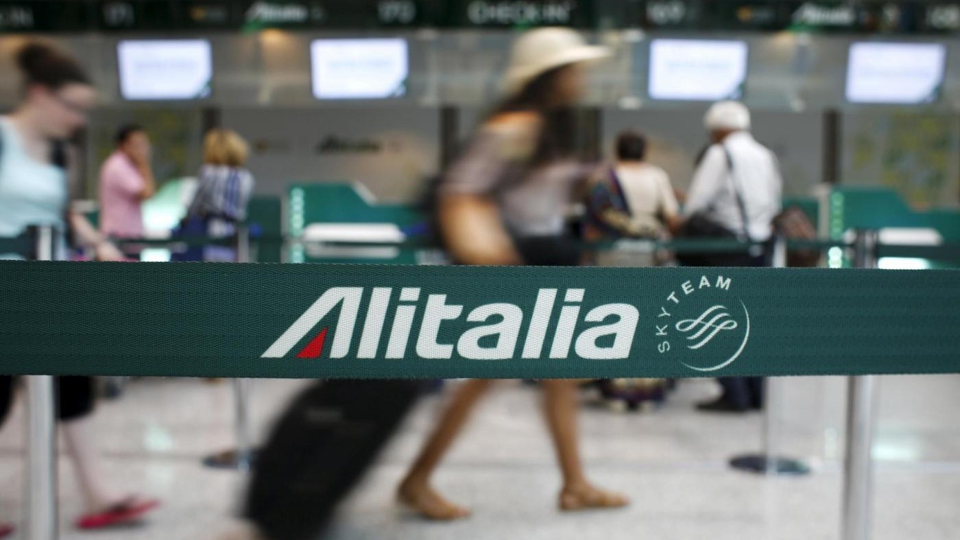 Referendum su Alitalia, vince il ‘no’: bocciato il piano aziendale