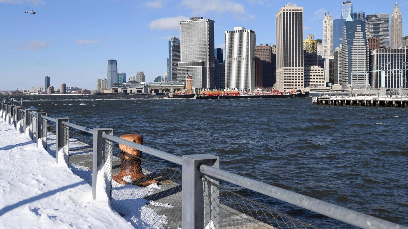 Neve e gelo da record sulla East Coast americana
