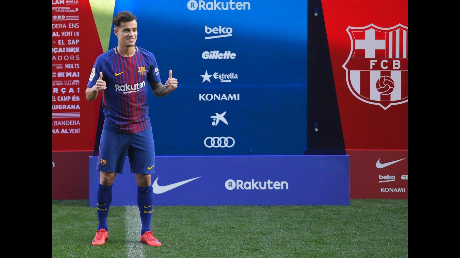 Coutinho, le prime immagini con la maglia del Barca