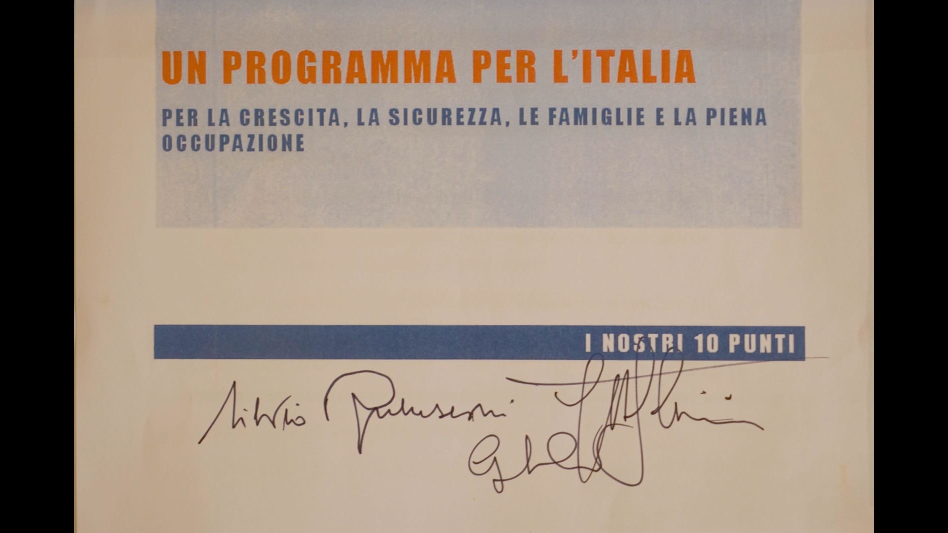 Centrodestra: Berlusconi, Salvini e Meloni firmano il programma elettorale