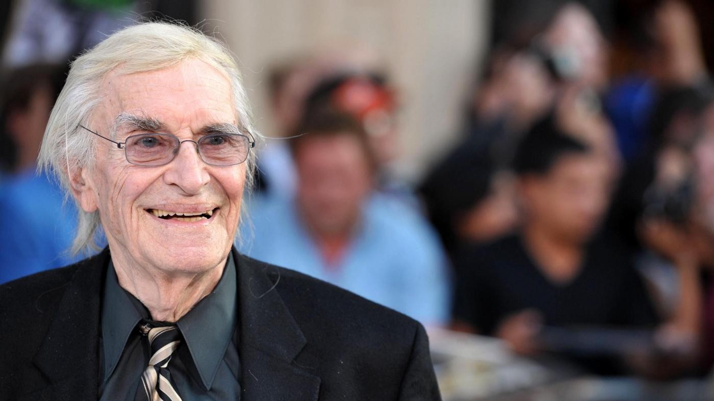 È morto Martin Landau: la sua carriera da Hitchcock a Burton