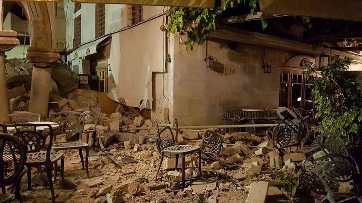 Scossa 6.7 tra Grecia e Turchia: due morti, oltre 150 feriti