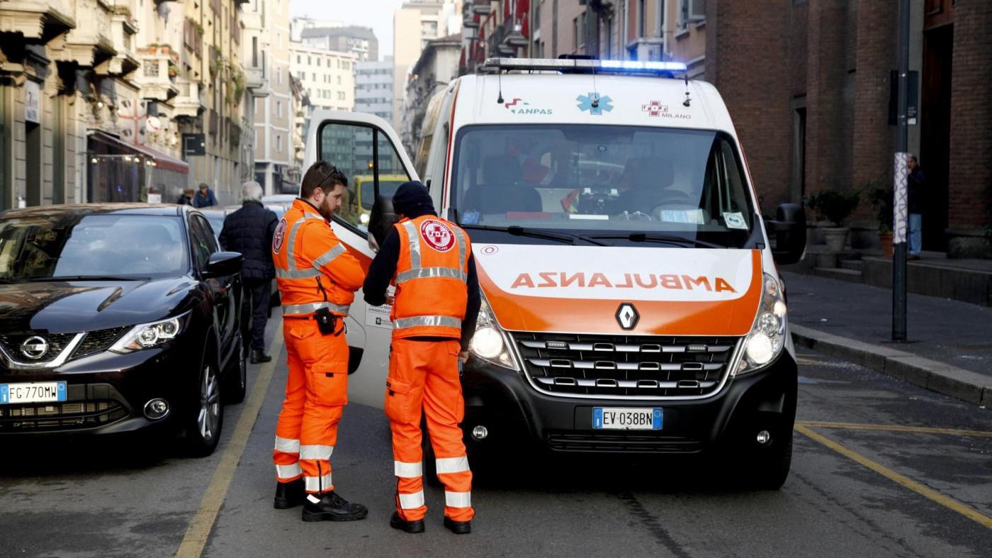 Firenze, furgone contro gelateria: 4 feriti, grave bimba