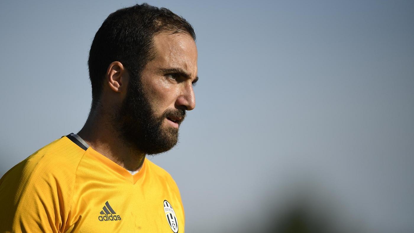 Higuain ‘dimentica’ Bonucci: Juve grande squadra, lo sostituiremo