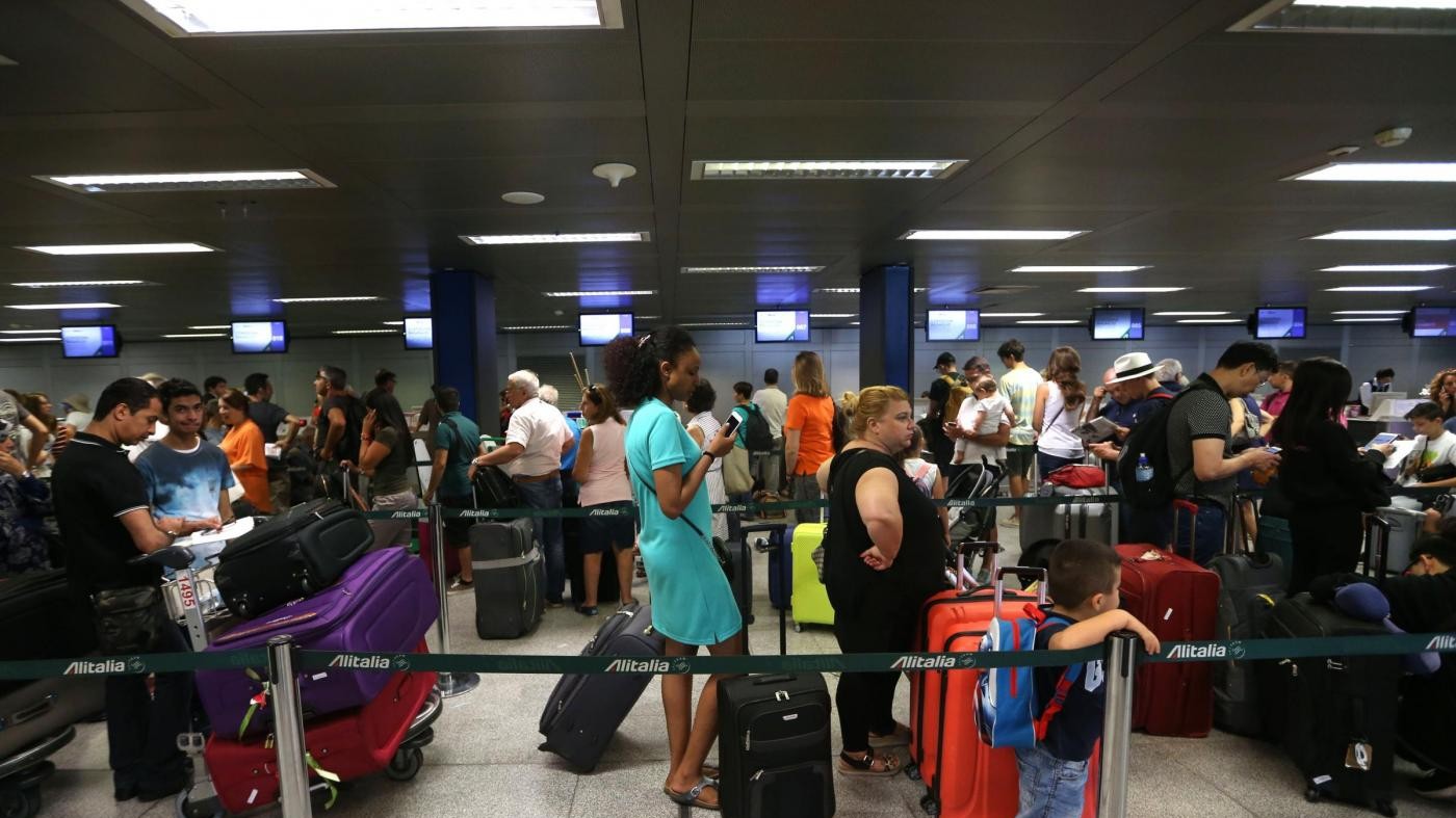 Sciopero improvviso a Linate e Malpensa: aeroporti nel caos