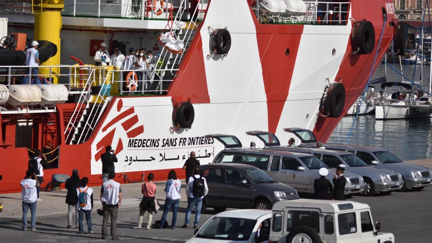Lampedusa, stop a nave di ong tedesca: non ha firmato codice