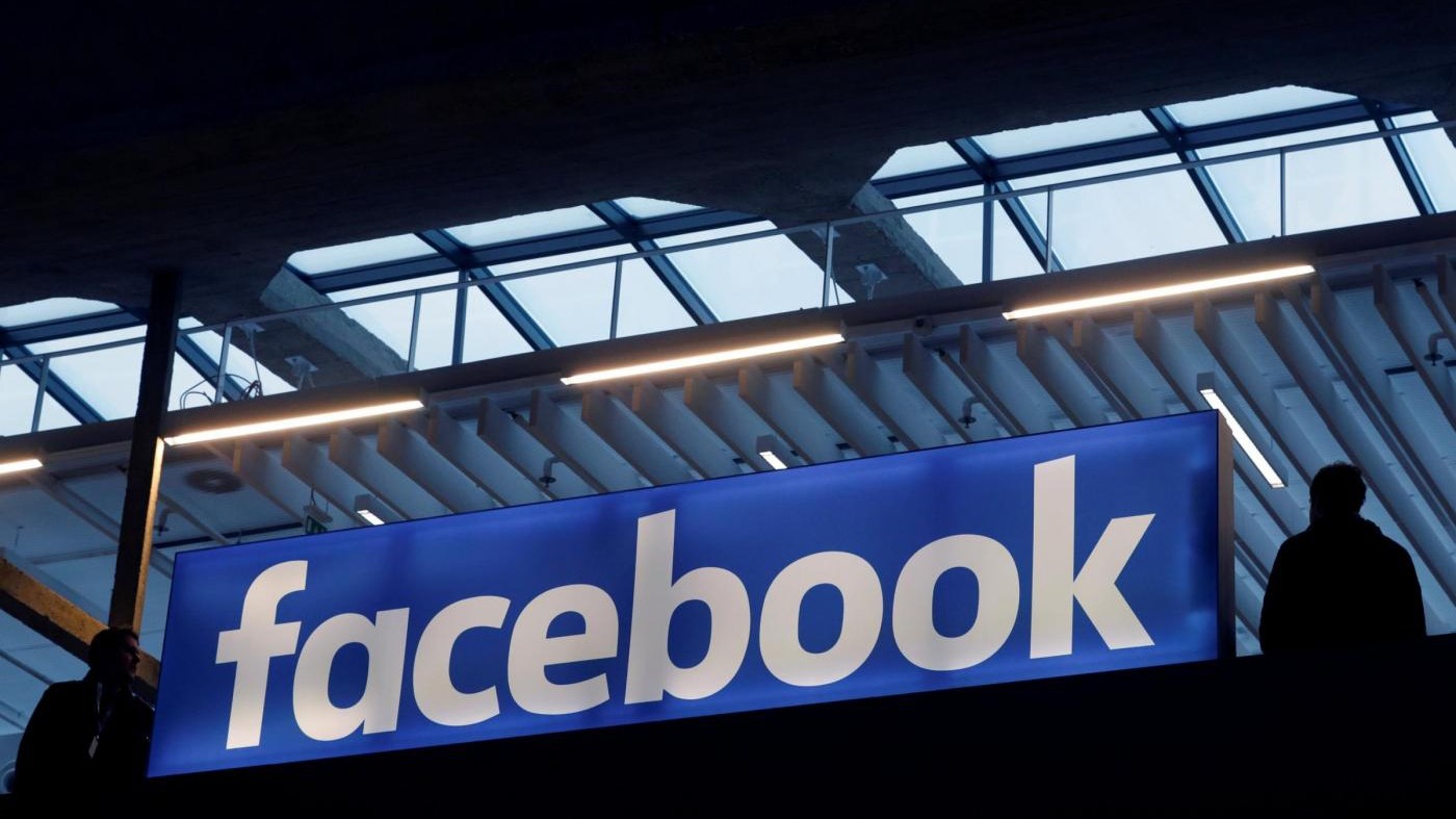 Facebook: guerra alle fake news. Il controllo ad esperti esterni