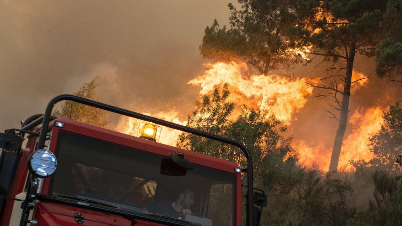 Incendi, rogo al Terminillo: evacuato campeggio tra i boschi