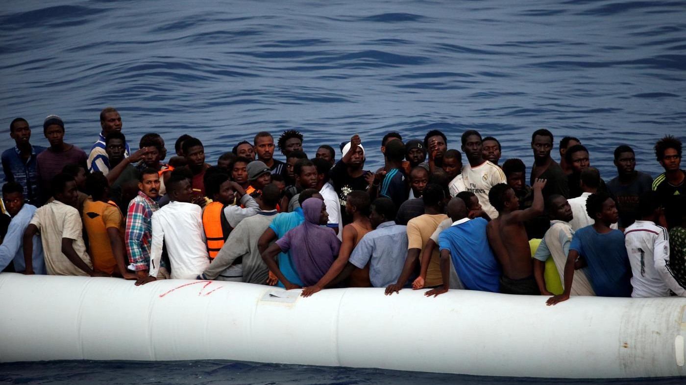 Migranti, Mattarella e Gentiloni blindano Minniti: Risultati ci sono