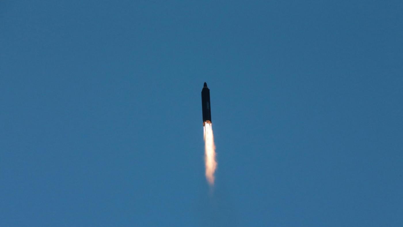 Nord Corea ha una mini-testata nucleare. Trump: “Fuoco e furia dopo altre minacce”