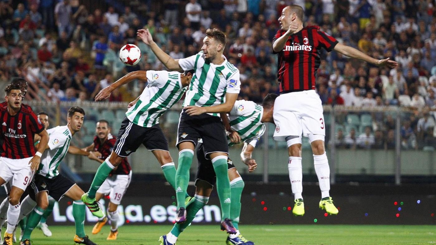 Milan battuto 2-1 dal Betis Siviglia in amichevole, Var protagonista