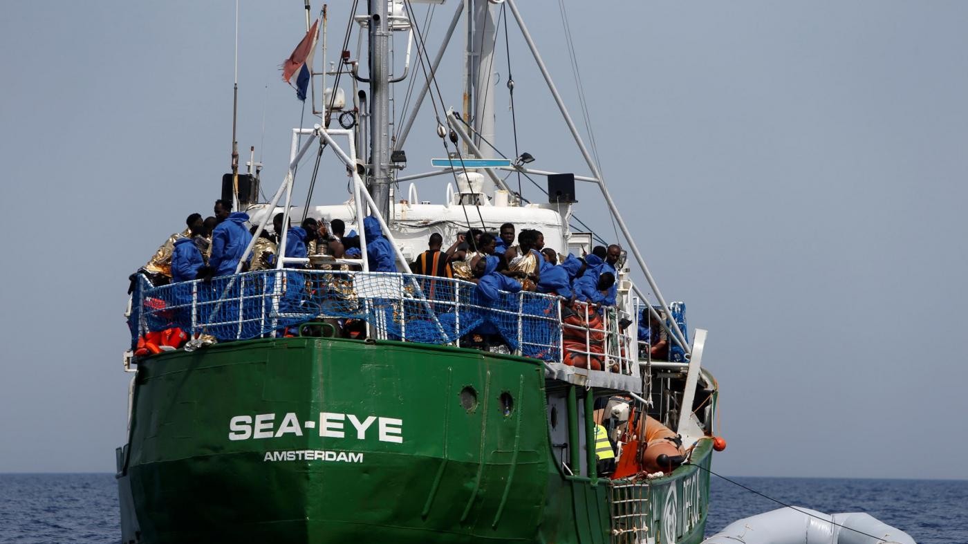 Nave anti-migranti con avaria a motore: in soccorso Ong Sea Eye