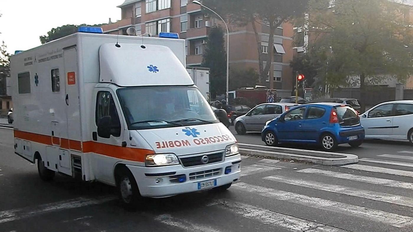 Codice rosso, muore dopo 4 ore di attesa. Il padre: Giustizia