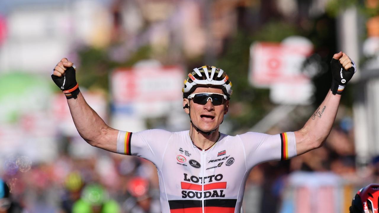 Giro d’Italia, Greipel vince la tappa ed è la nuova maglia rosa