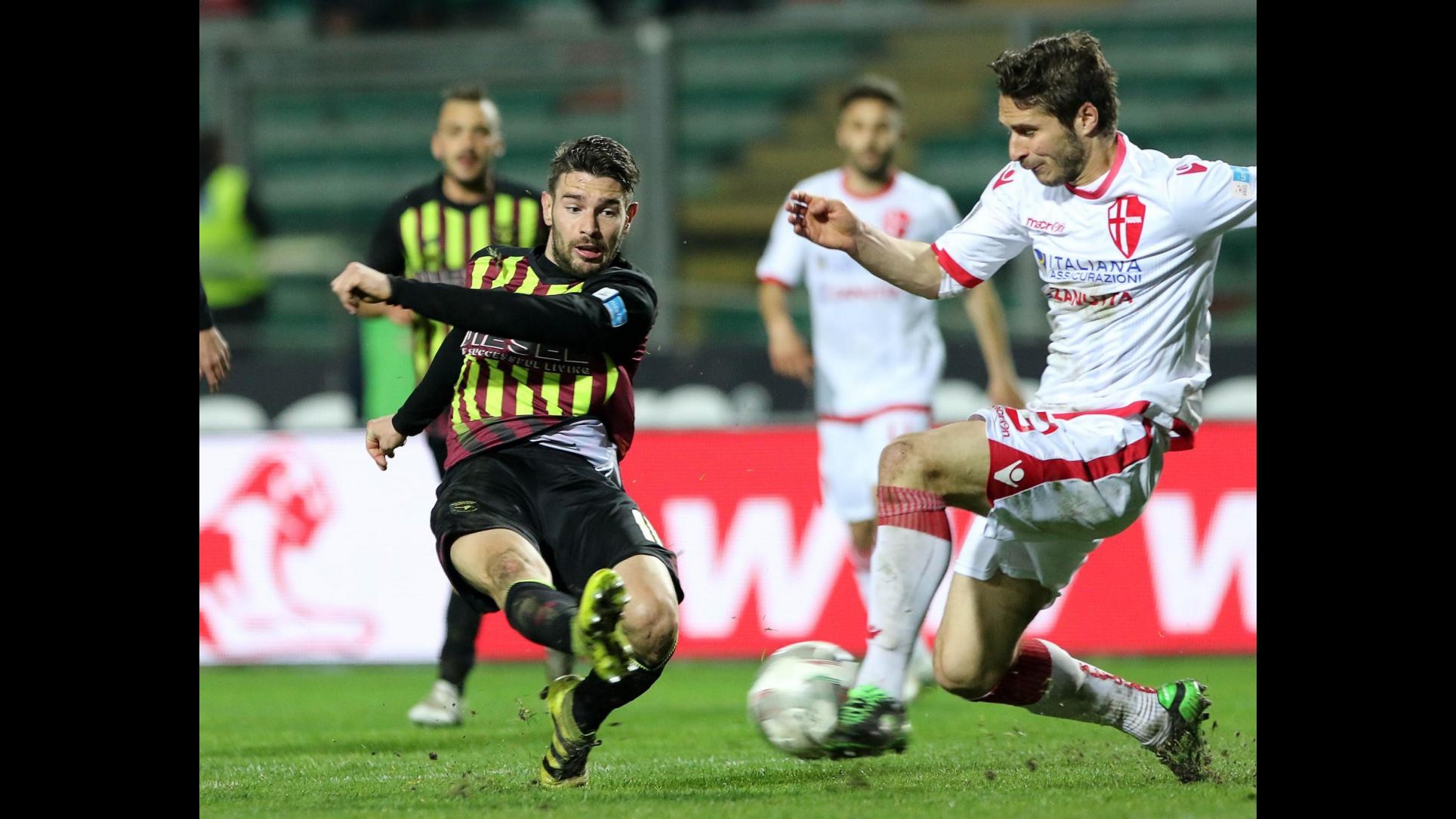 FOTO Lega Pro, Padova vince derby con Bassano 1-0