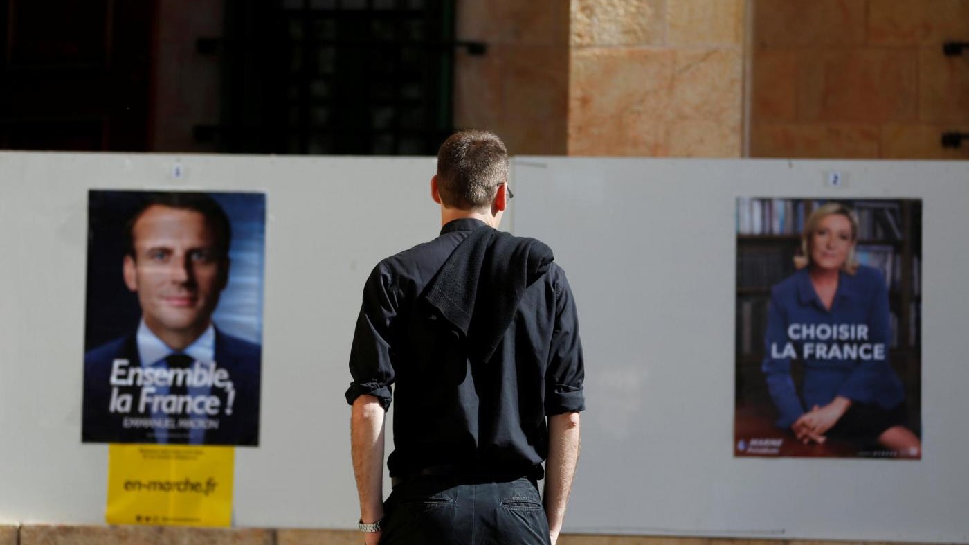 Sfida Macron-Le Pen per l’Eliseo. Siti belgi: Al centristra oltre il 62% dei voti