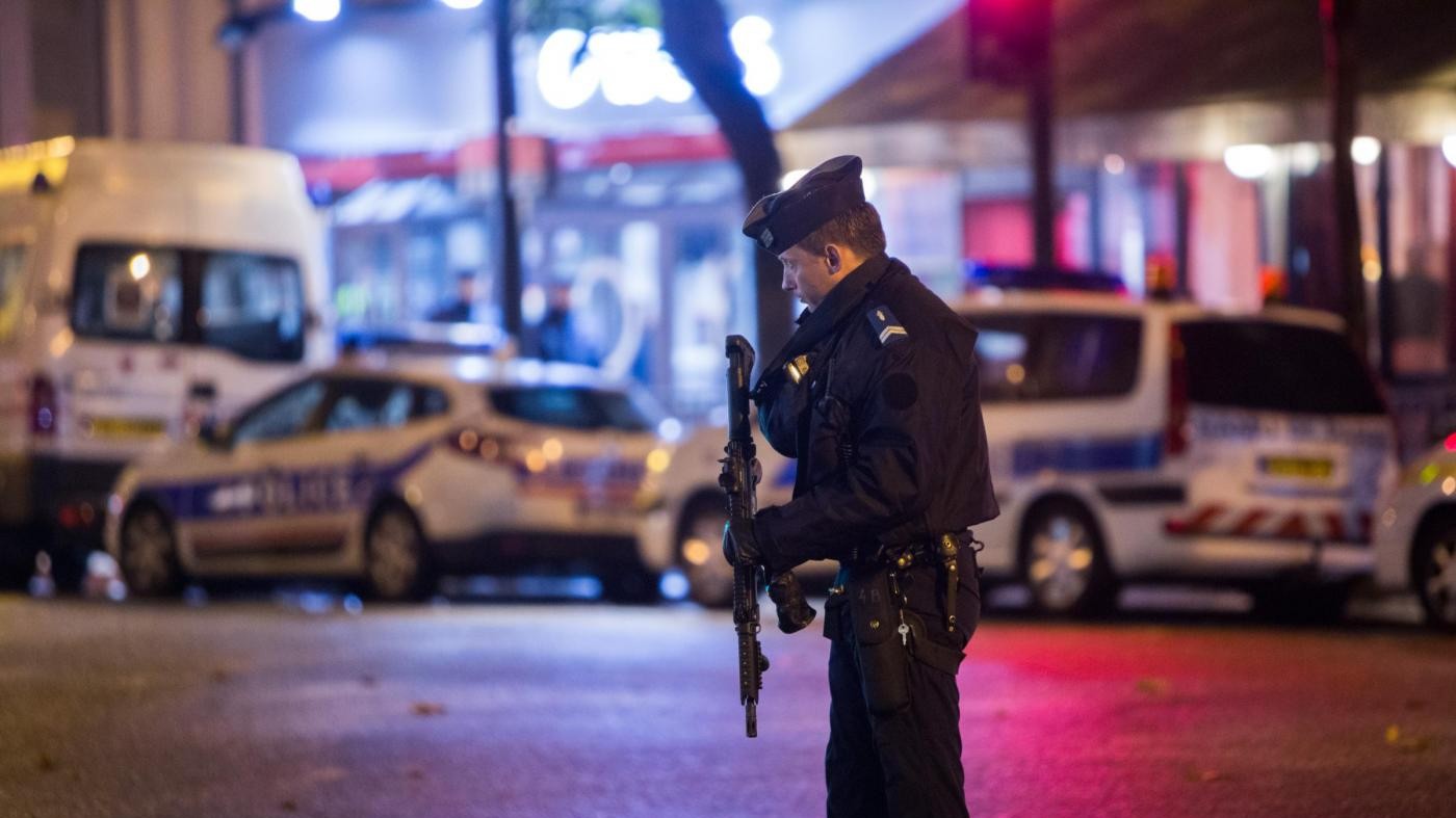 Parigi, Gare du Nord evacuata per ore: caccia a tre sospetti