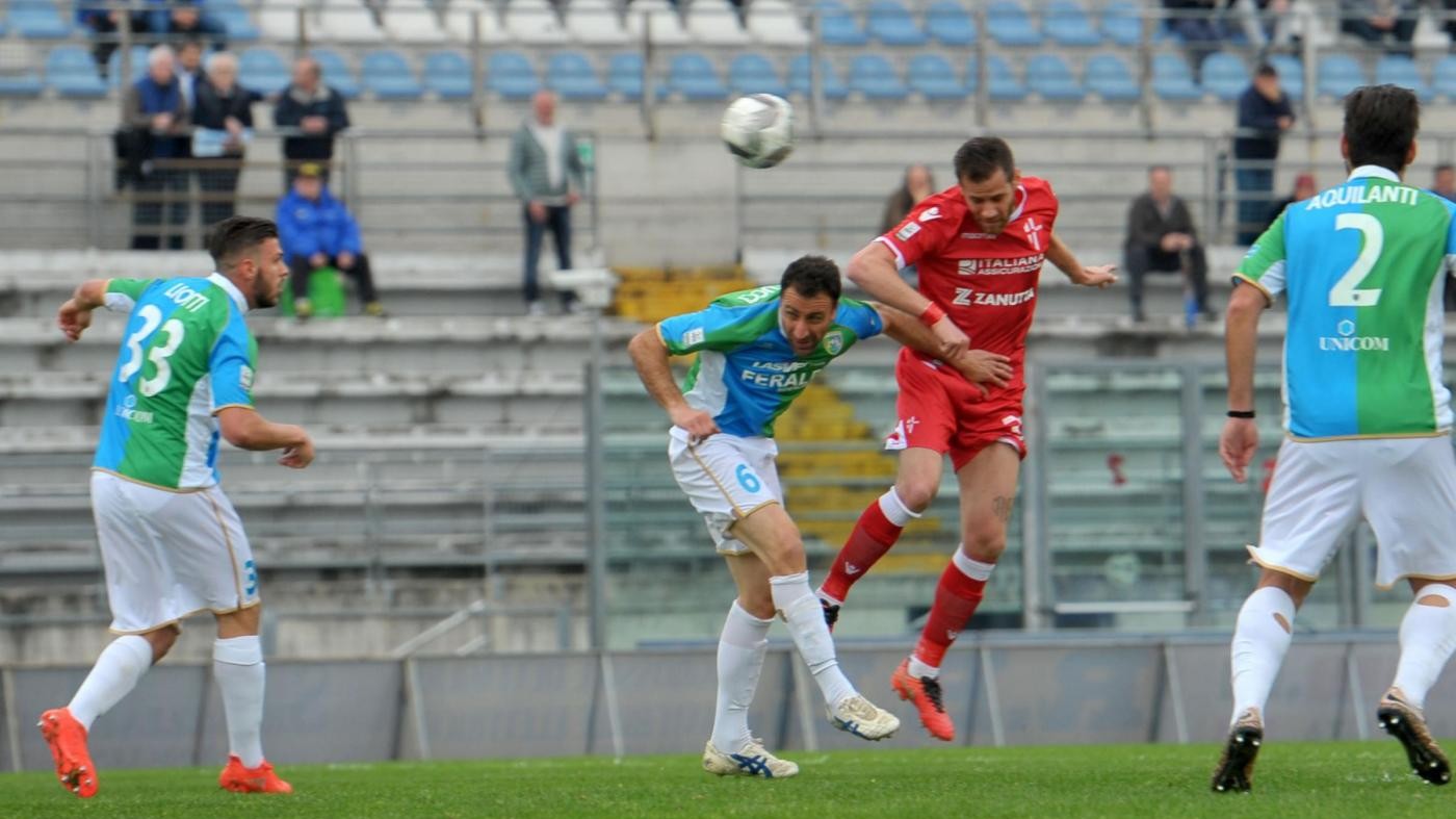 FOTO Lega Pro, FeralpiSalò-Padova 2-1